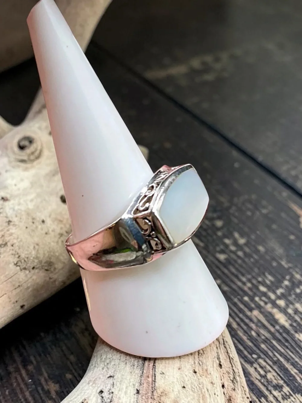 🌺Vintage Sterling & Mother of Pearl Ring